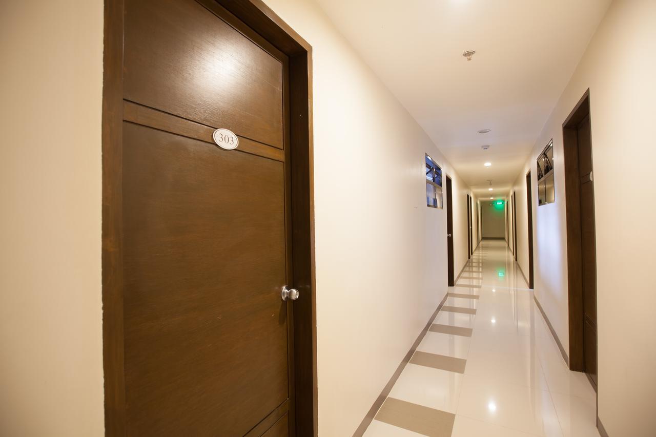 Emerald Suites Cdo 카가얀드오로 외부 사진